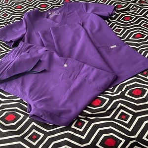 Electric grape FIGS scrub set